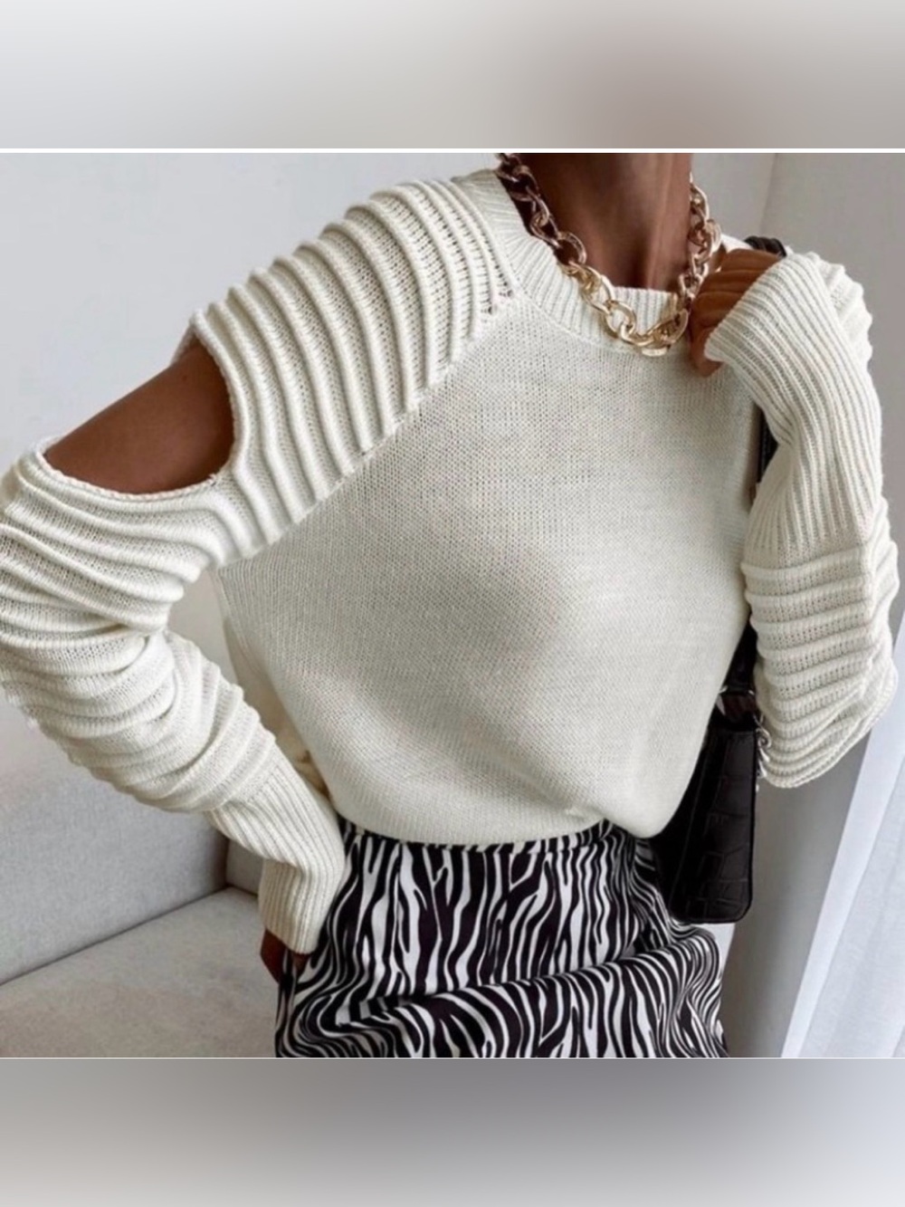 Zara Women’s Cream Cutout Cold Shoulder Ribbed Sweater M/L
